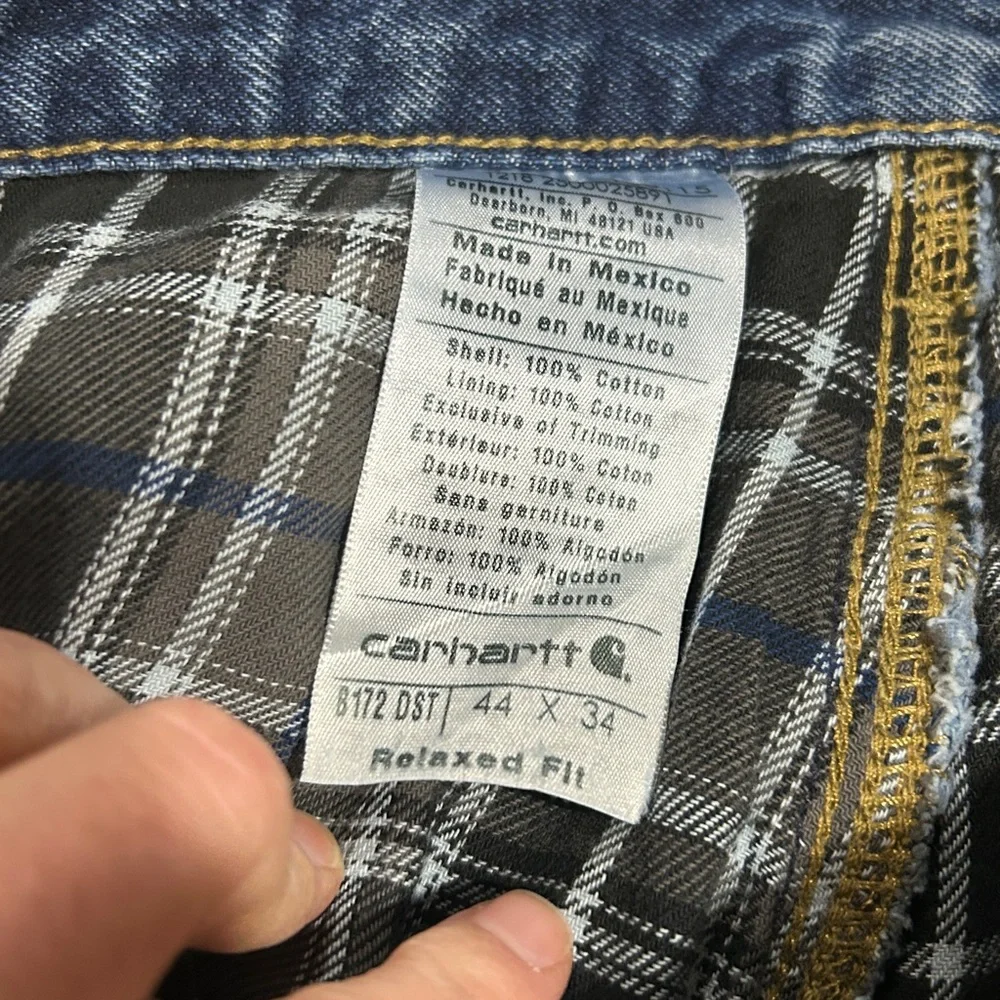 EUC Carhartt relaxed fit flannel lined jean 44 x 34